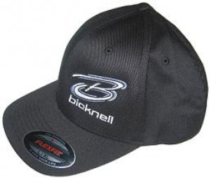 FITTED "B" ALL BLACK BICKNELL HAT